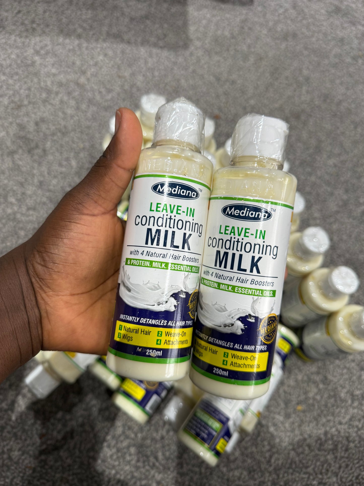 Leave-in conditioning milk for Curly Hair Maintenance