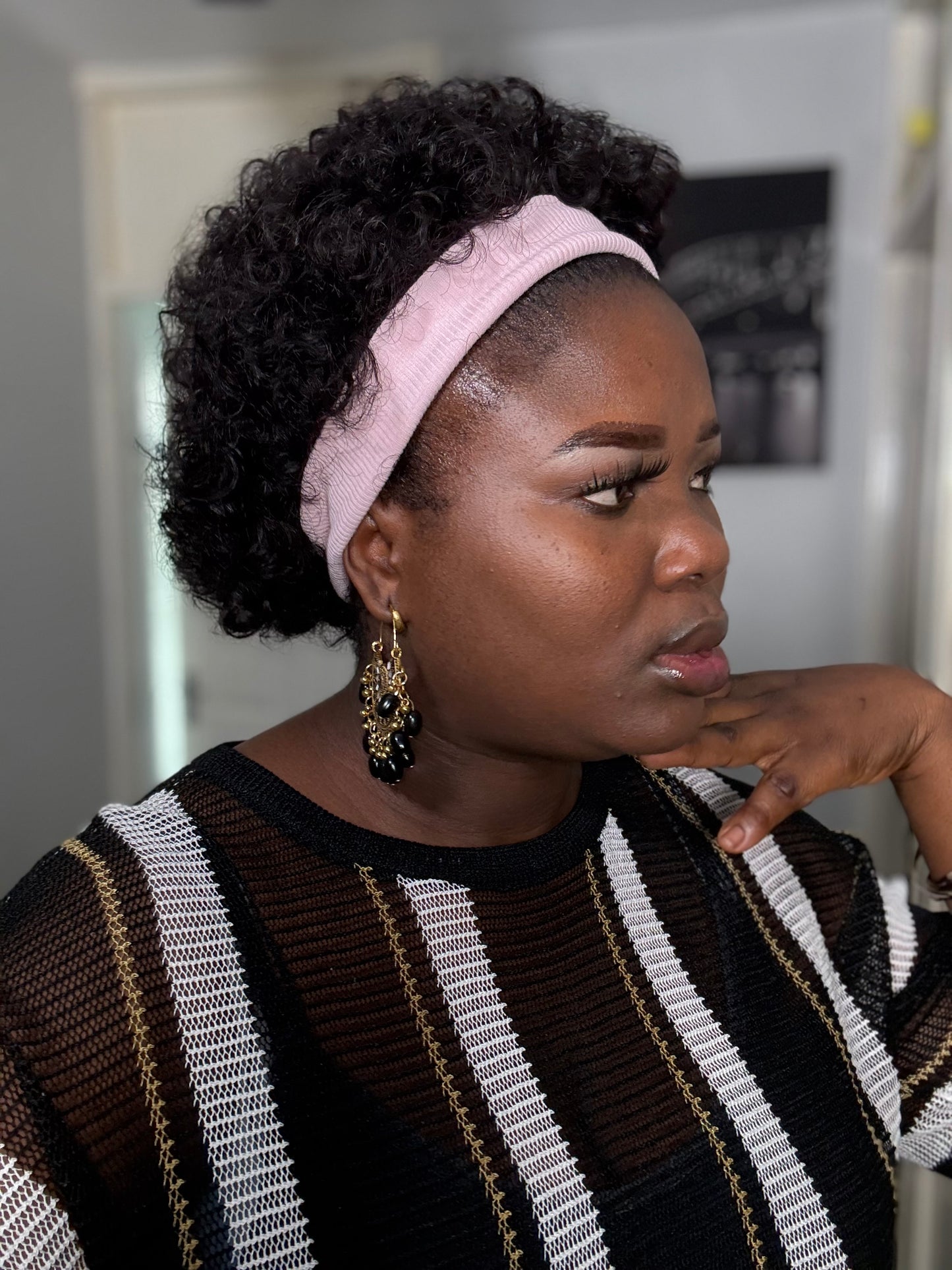 SHORT NATURAL HUMAN HAIR