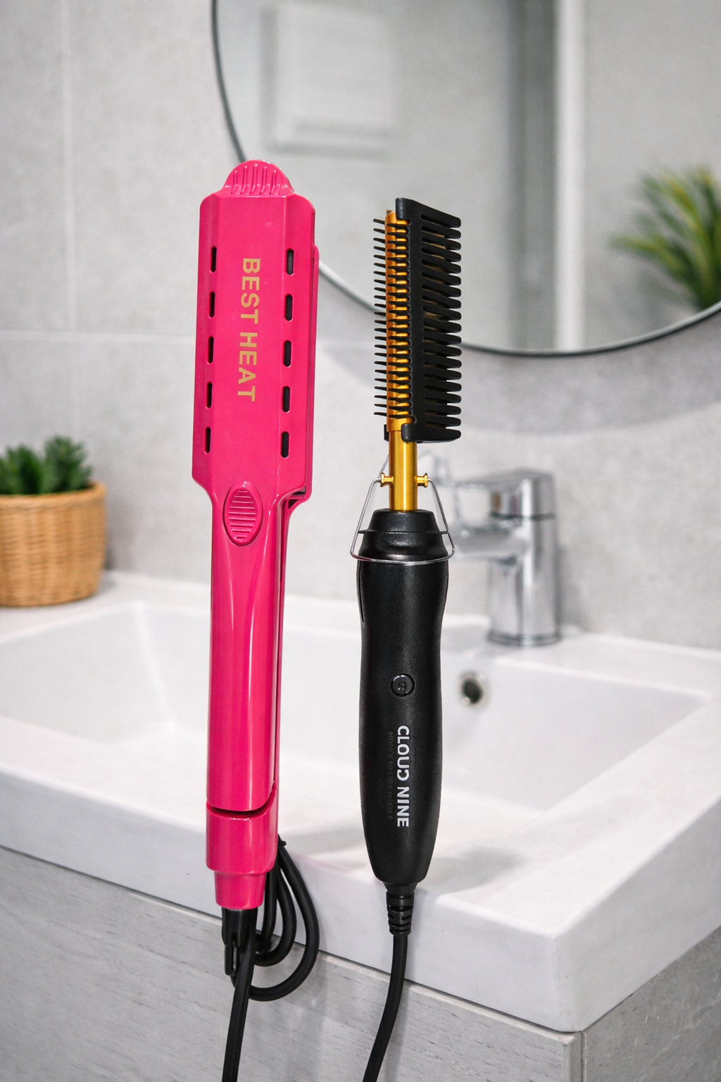 PROFESSIONAL HOTCOMB & HAIR STRAIGHTENER