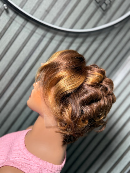 SHORT WIG PIANO COLOUR